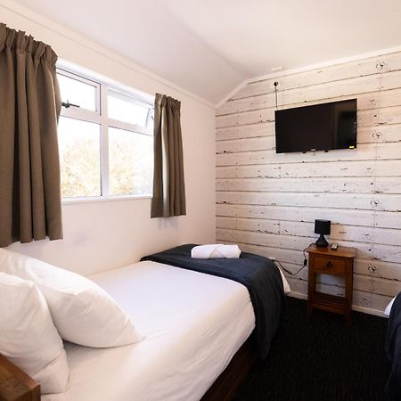 Haka House Taupo Hostel Kültér fotó