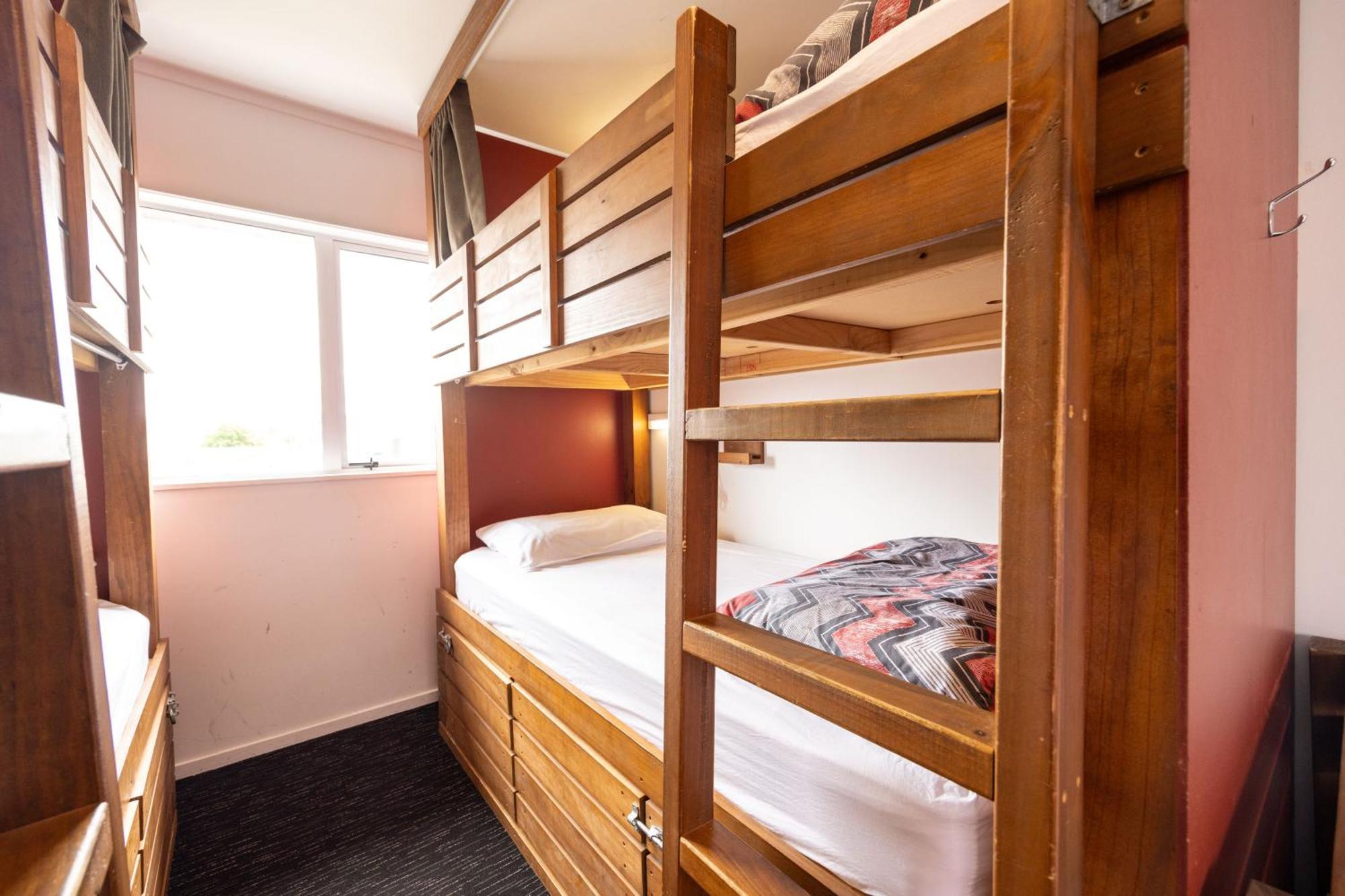Haka House Taupo Hostel Kültér fotó
