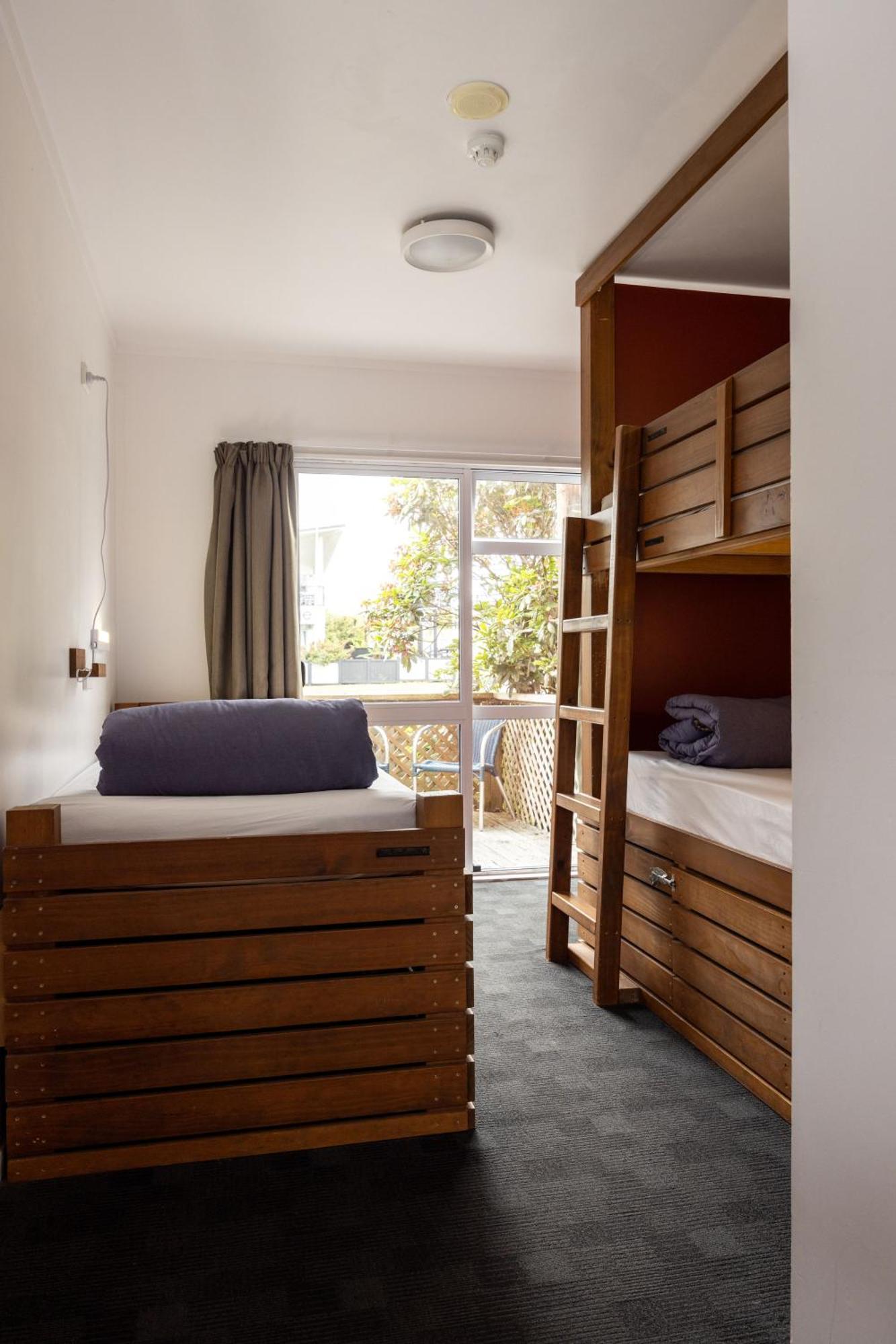 Haka House Taupo Hostel Kültér fotó