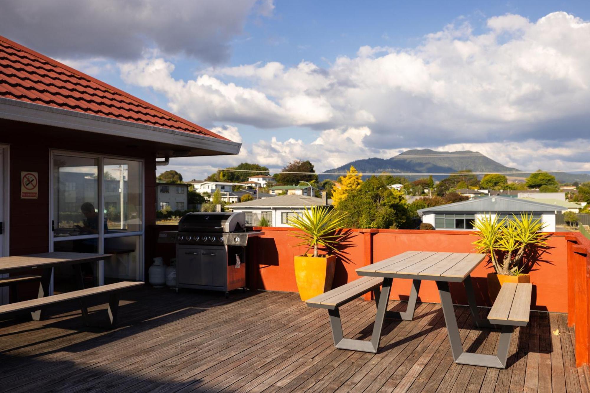 Haka House Taupo Hostel Kültér fotó