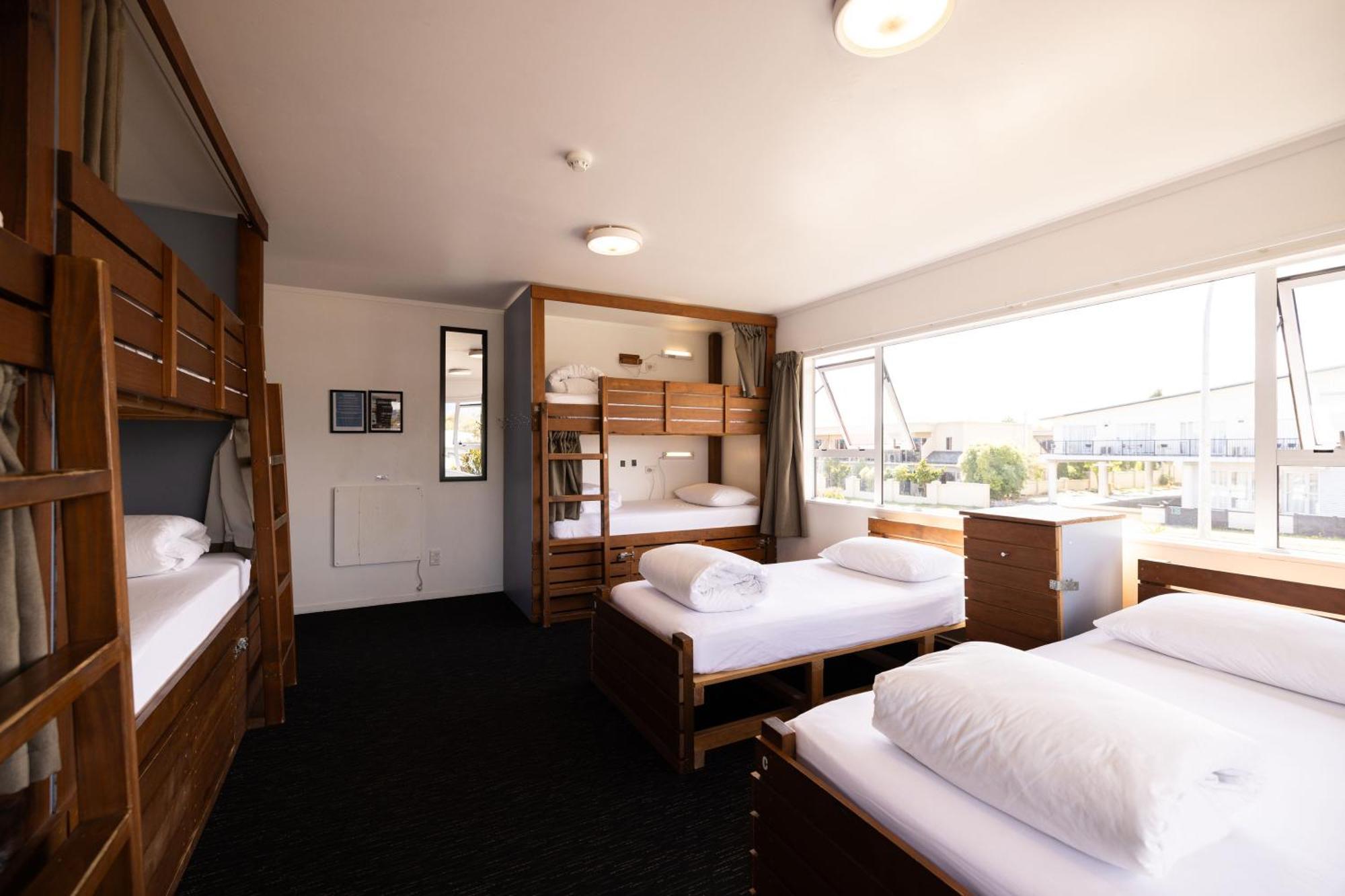 Haka House Taupo Hostel Kültér fotó