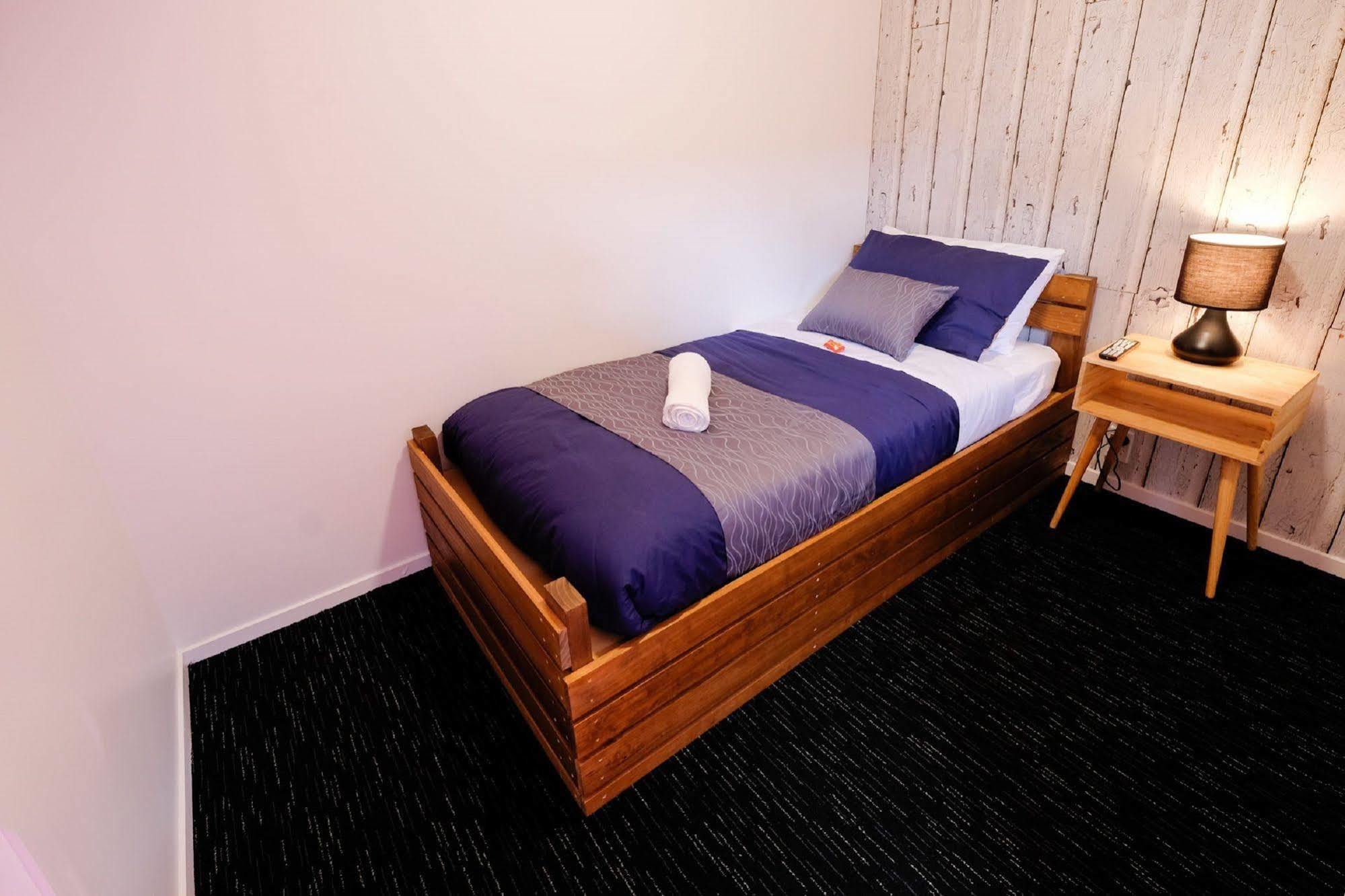 Haka House Taupo Hostel Kültér fotó
