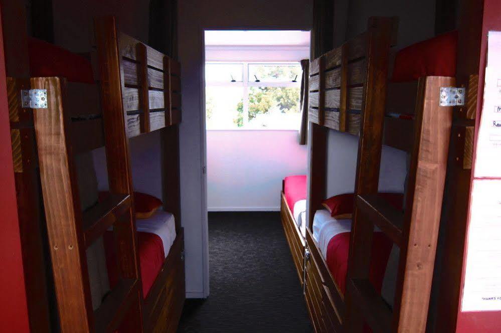 Haka House Taupo Hostel Kültér fotó