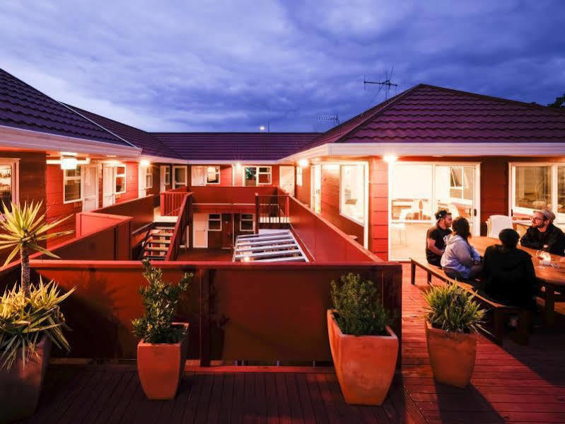 Haka House Taupo Hostel Kültér fotó